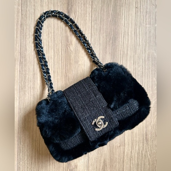 Chanel Black Fantasy Fur and Tweed Classic Flap Bag - Picture 2 of 10